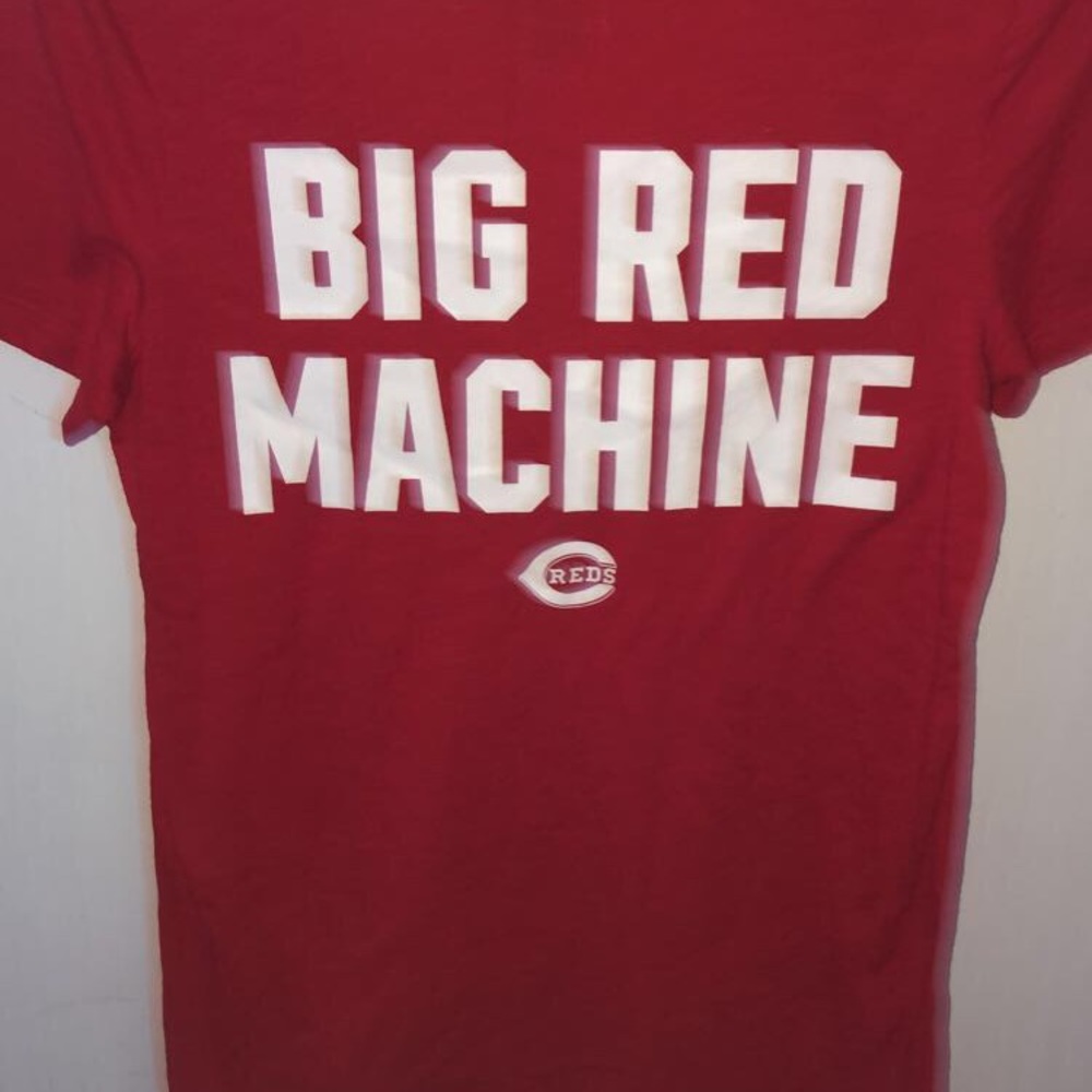 Cincinnati Reds T-Shirt - Picture 2 of 2